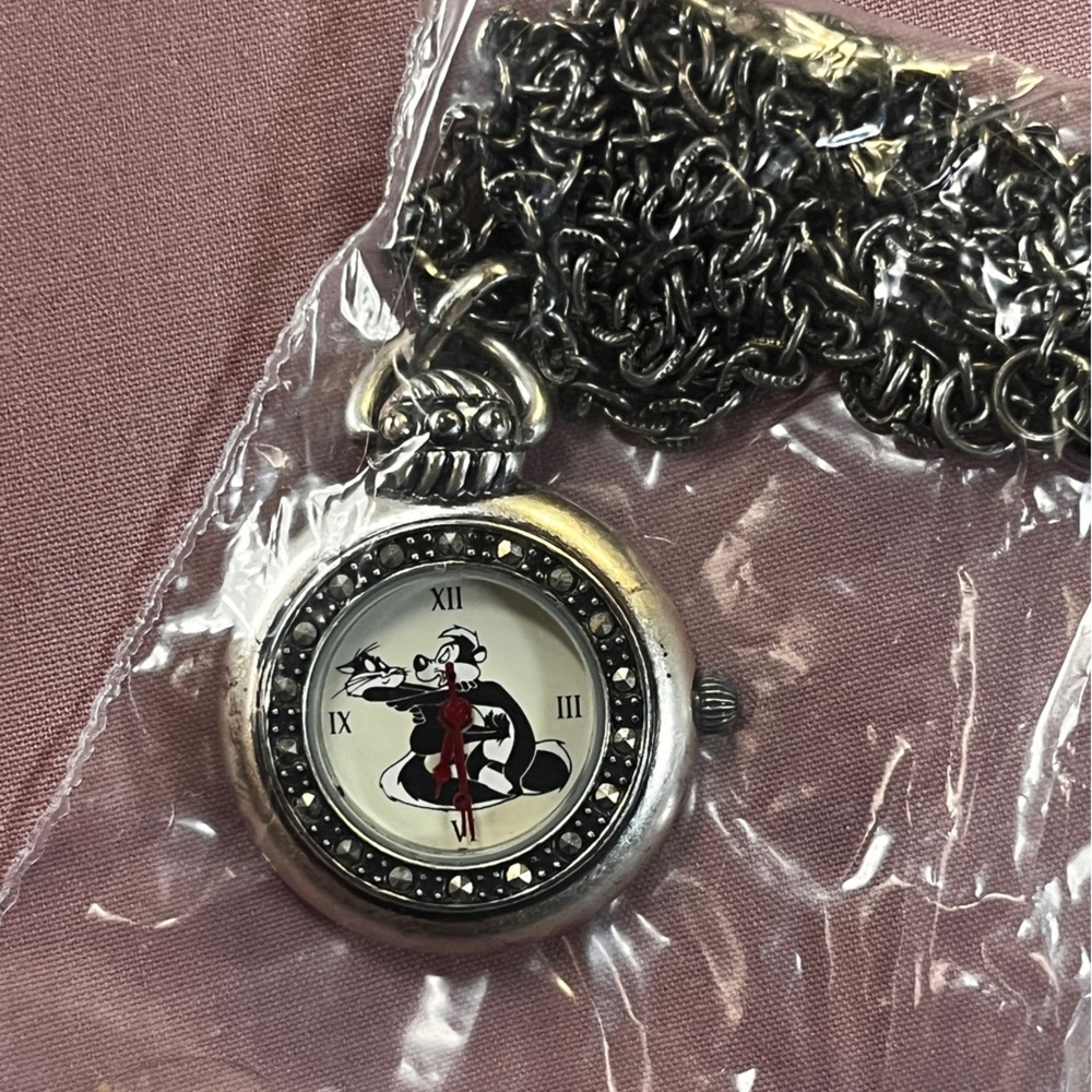Clock necklaces - Picture 7 of 14